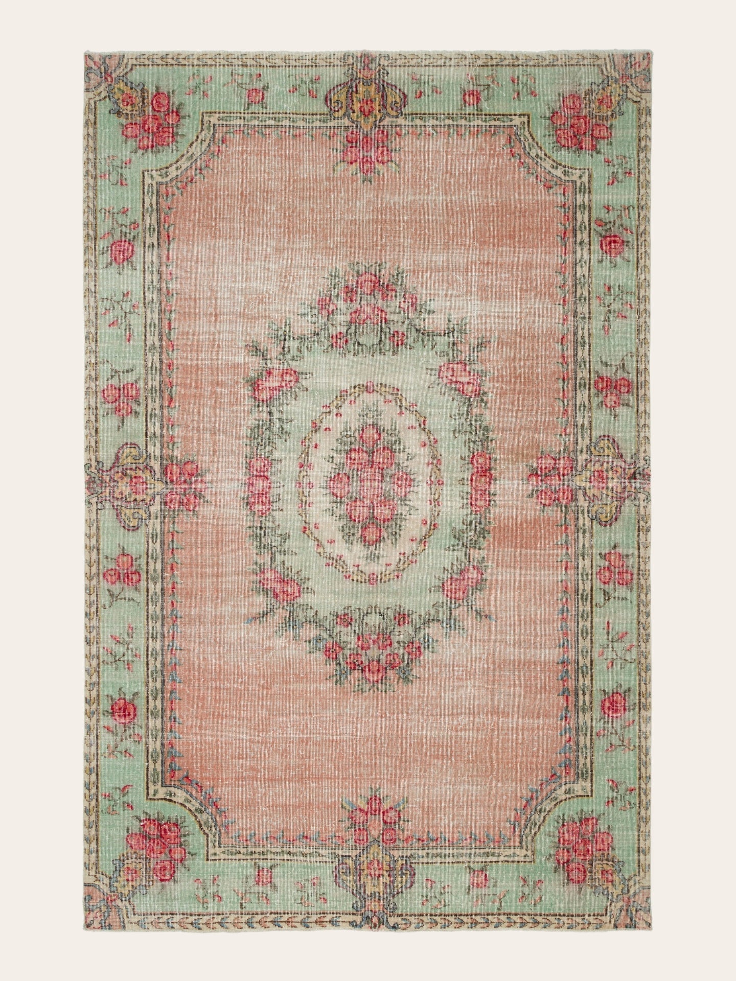 Vintage rug Dilek Vera